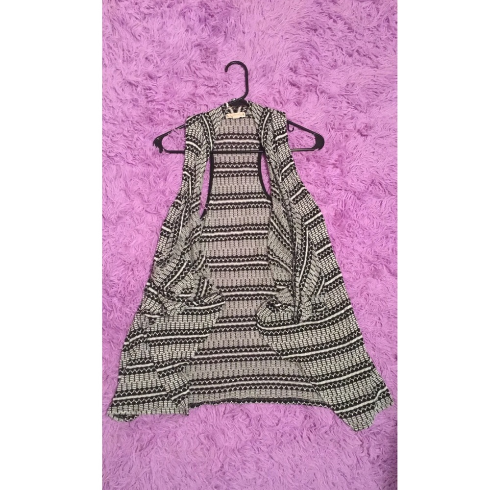 No sleeve cardigan